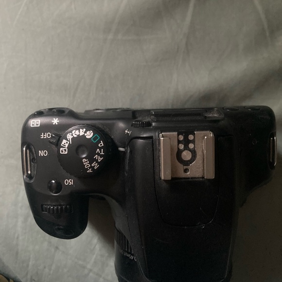 Canon camera , new lens - Picture 3 of 7